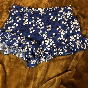 $$$ EUC Joy lab ruffle shorts !